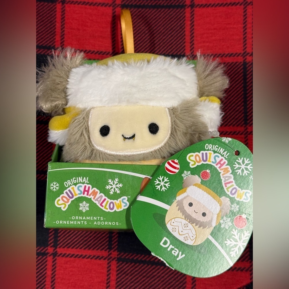 Squishmallow Christmas Ornament Yeti Dray BRAND NEW in Box